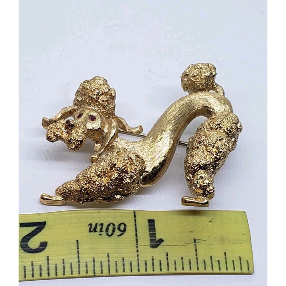 Vintage Poodle Doodle Dog Brooch Monet Gold with Red Rhinestone Eyes Playful Pin - Picture 6 of 7